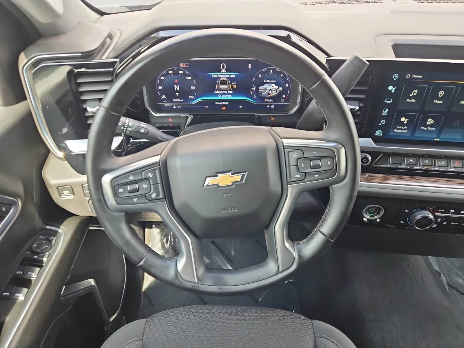 Chevrolet Silverado photo 12