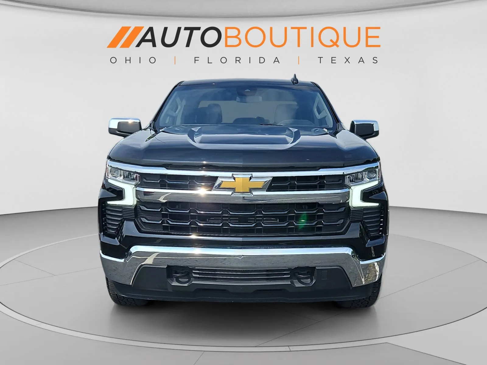 Chevrolet Silverado photo 8