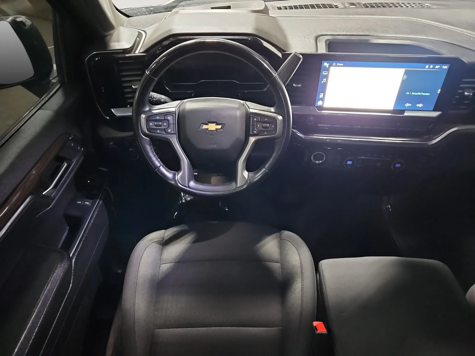 Chevrolet Silverado photo 10