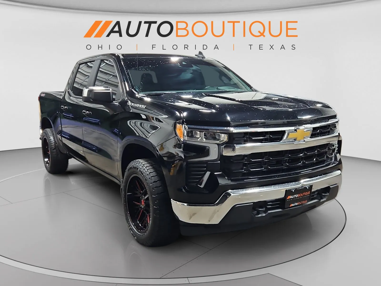 Chevrolet Silverado photo 7