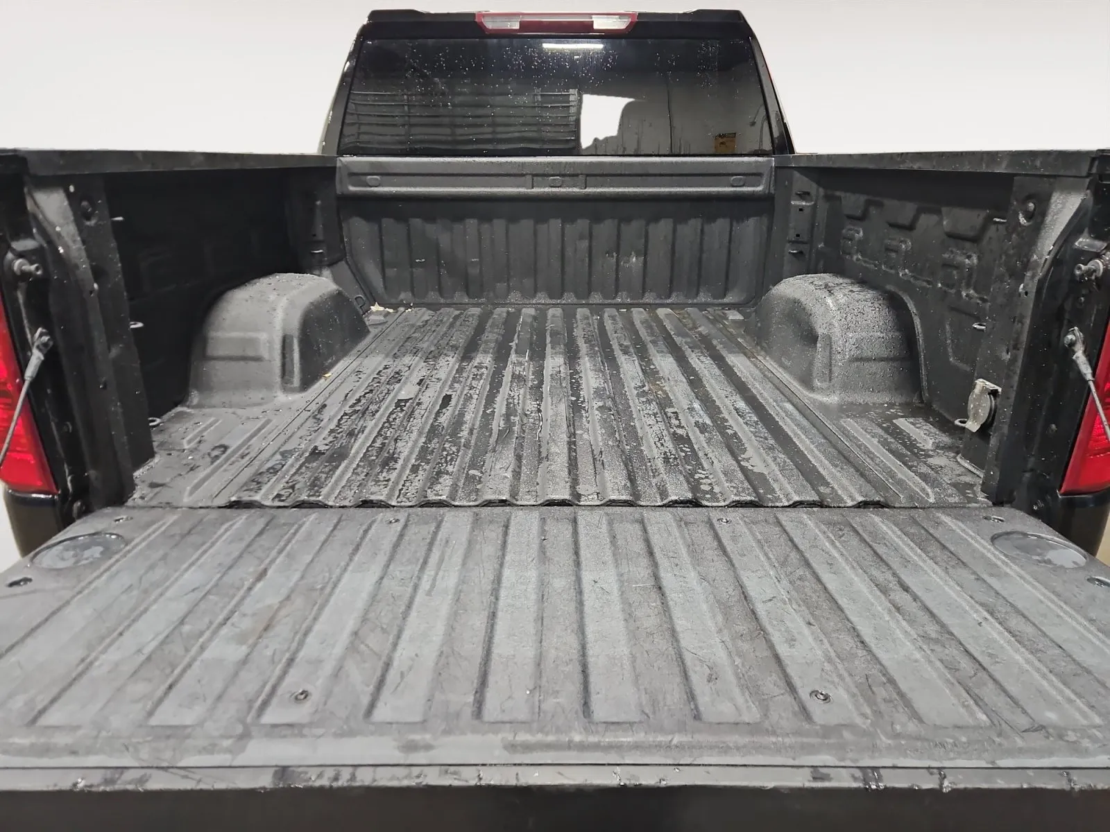 Chevrolet Silverado photo 15