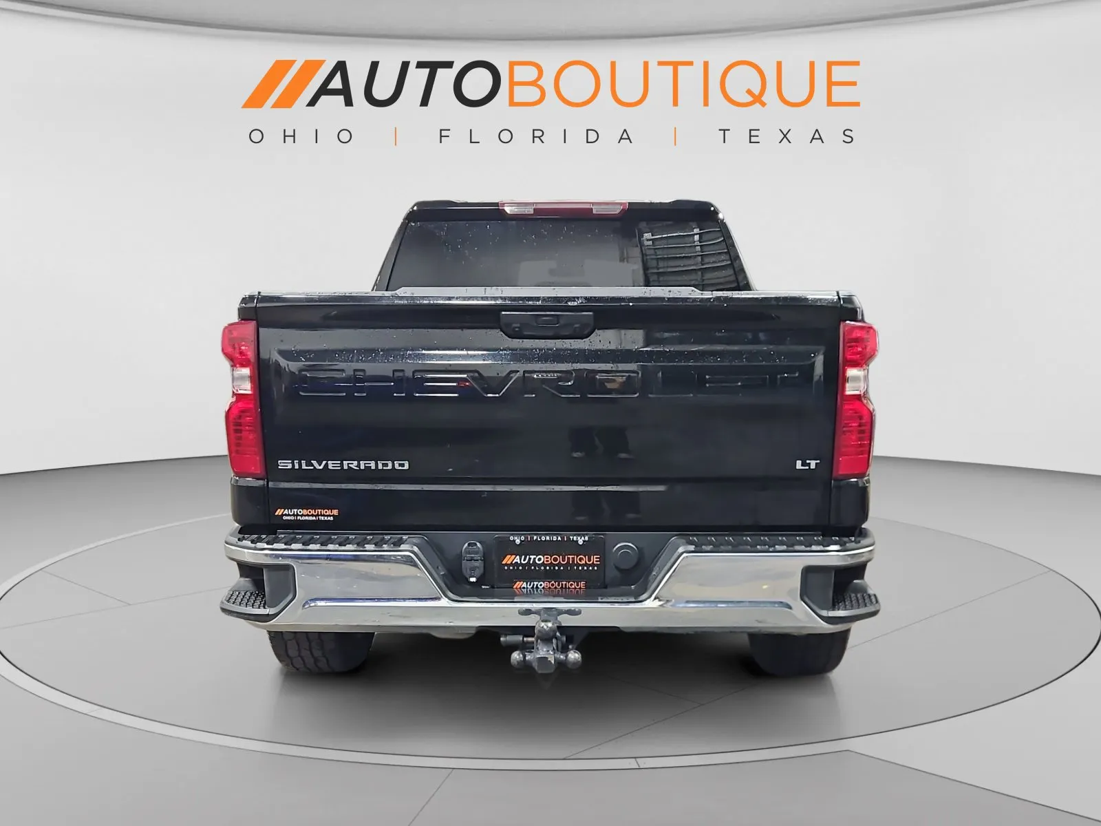 Chevrolet Silverado photo 4