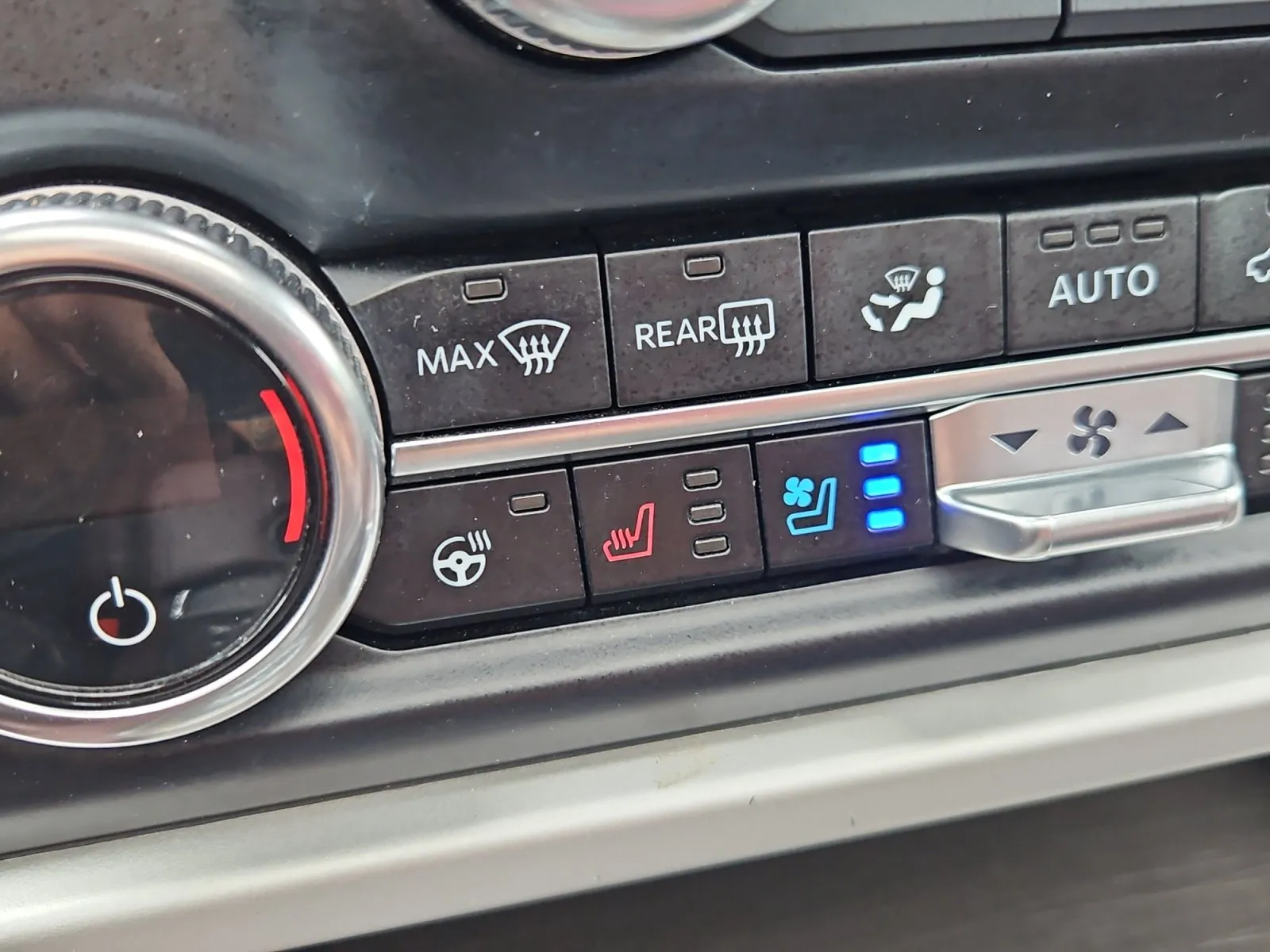 Ford Expedition photo 24