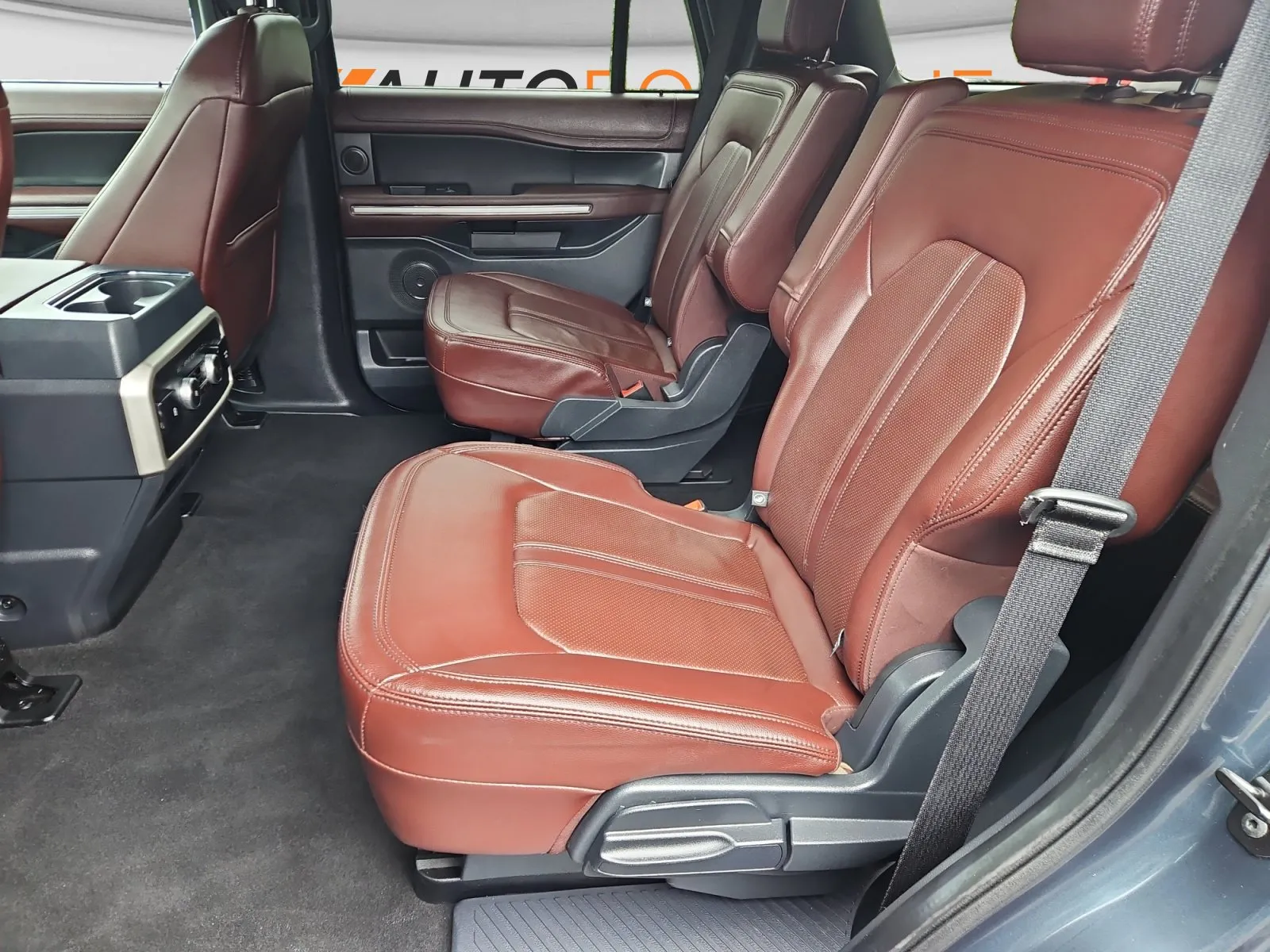 Ford Expedition photo 14