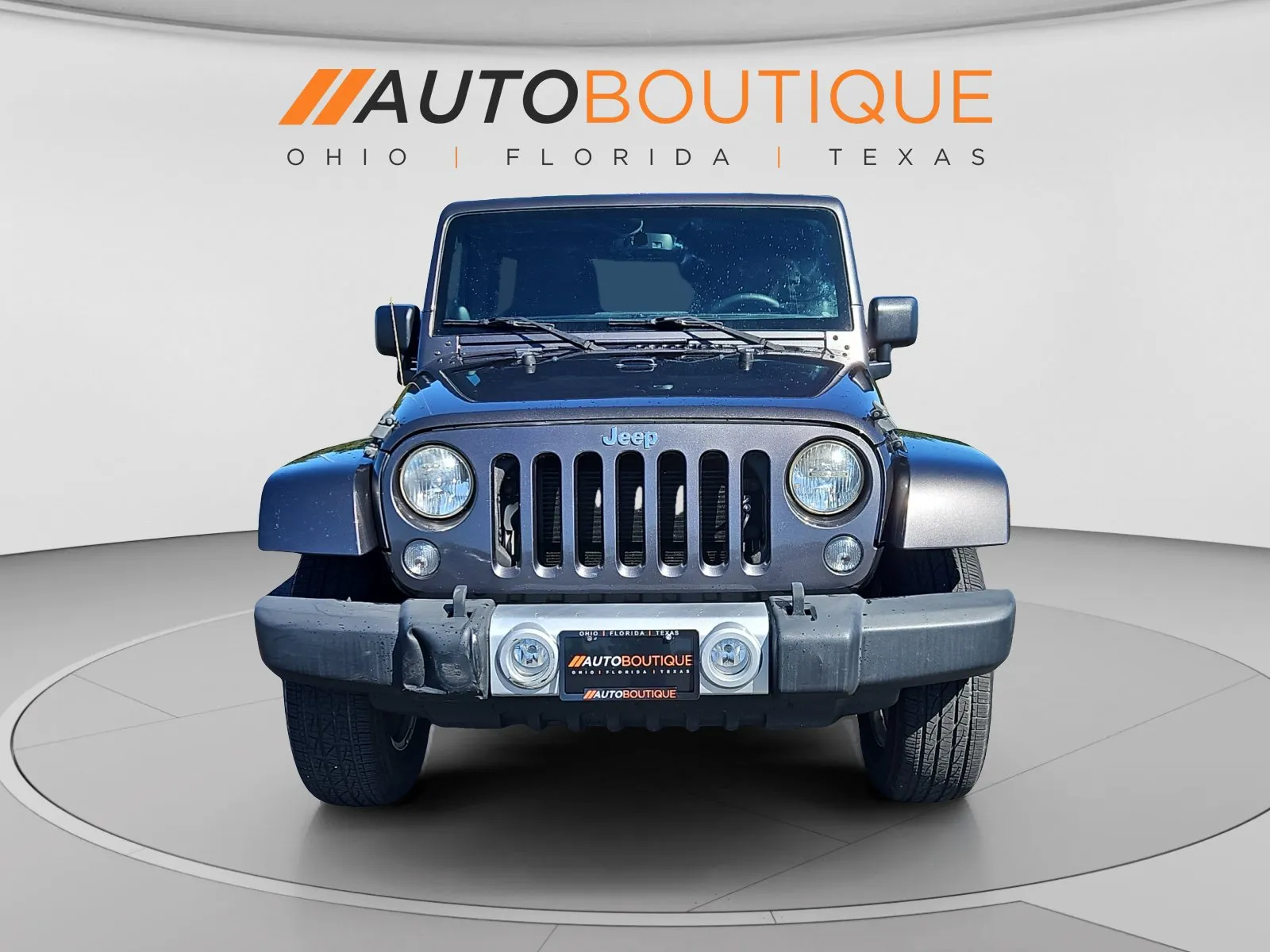 Jeep Wrangler photo 8