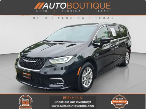 Black 2024 Chrysler Pacifica Touring L for sale in Columbus, OH