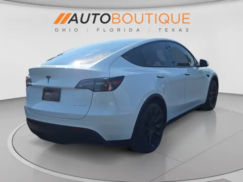 More photos of 2024 Tesla Model Y Long Range at Auto Boutique Ohio, OH