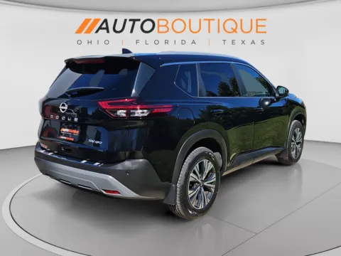 More photos of 2022 Nissan Rogue SV at Auto Boutique Ohio, OH