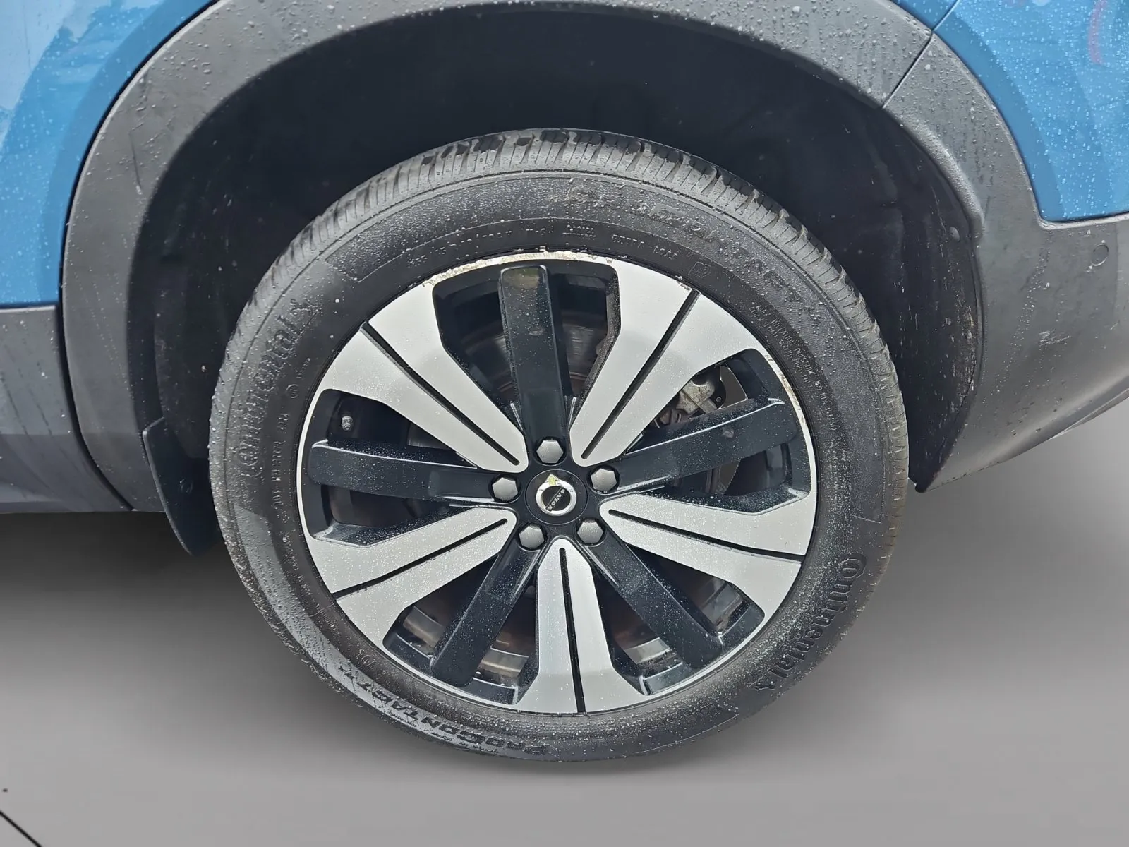 Volvo XC40 photo 14