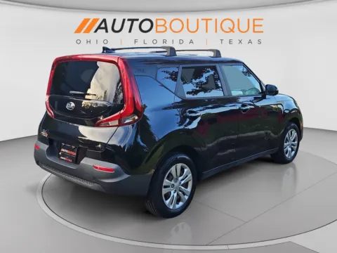 More photos of 2021 Kia Soul LX at Auto Boutique Ohio, OH