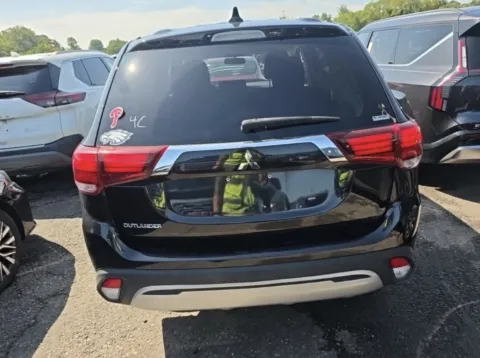 More photos of 2020 Mitsubishi Outlander ES at Auto Boutique Ohio, OH