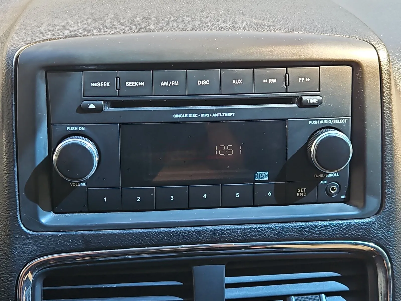 Dodge Grand Caravan photo 18