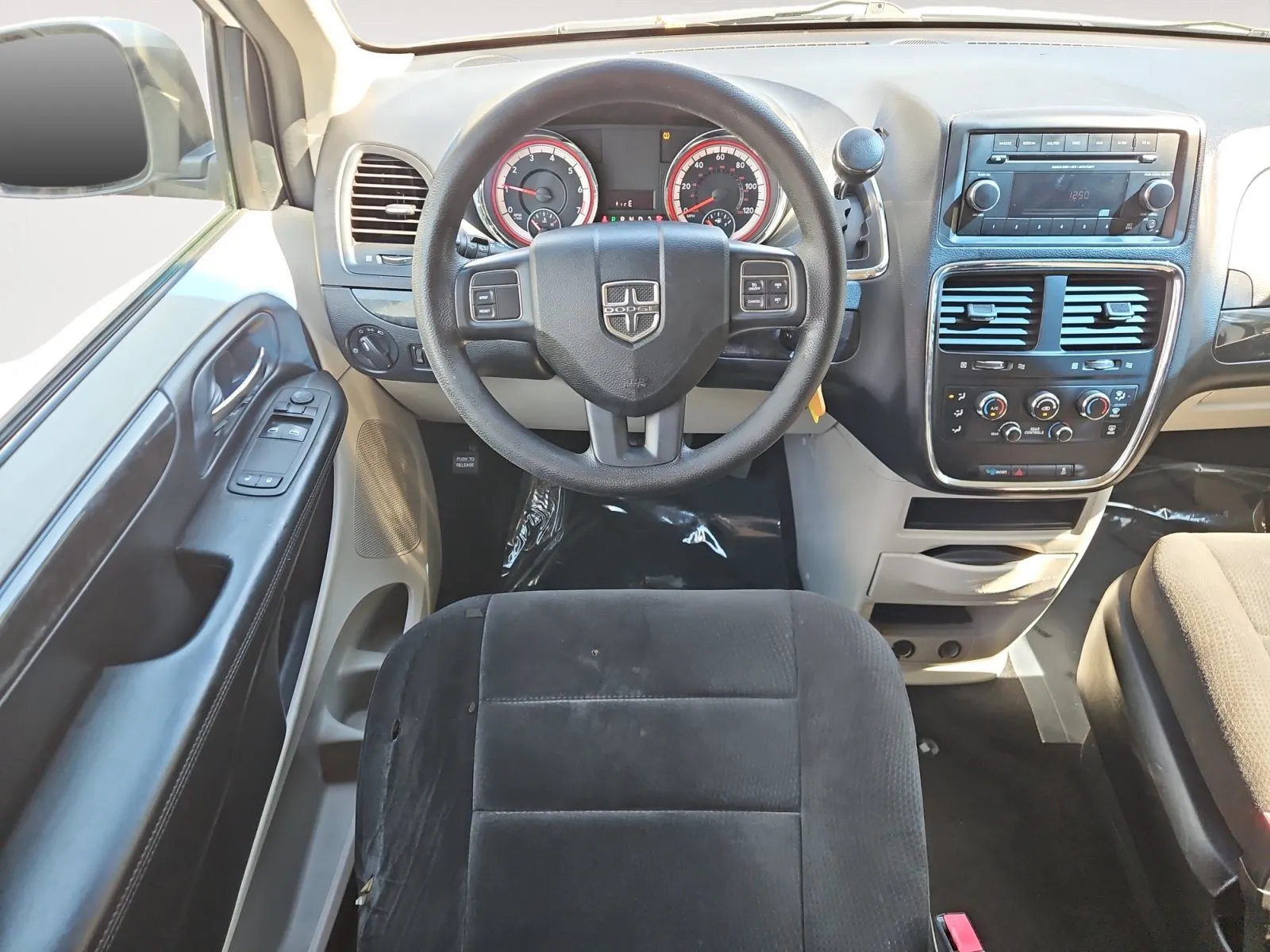 Dodge Grand Caravan photo 10