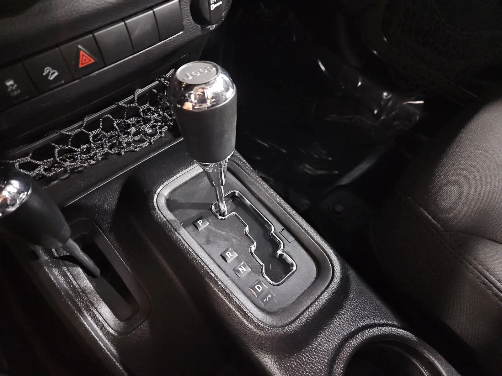 Jeep Wrangler photo 20