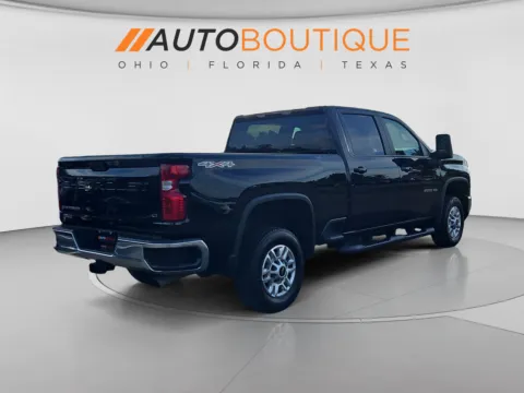 More photos of 2024 Chevrolet Silverado 2500 HD LT at Auto Boutique Ohio, OH