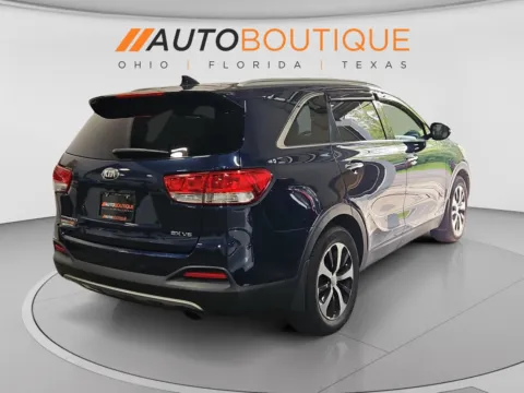 More photos of 2018 Kia Sorento EX V6 at Auto Boutique Ohio, OH
