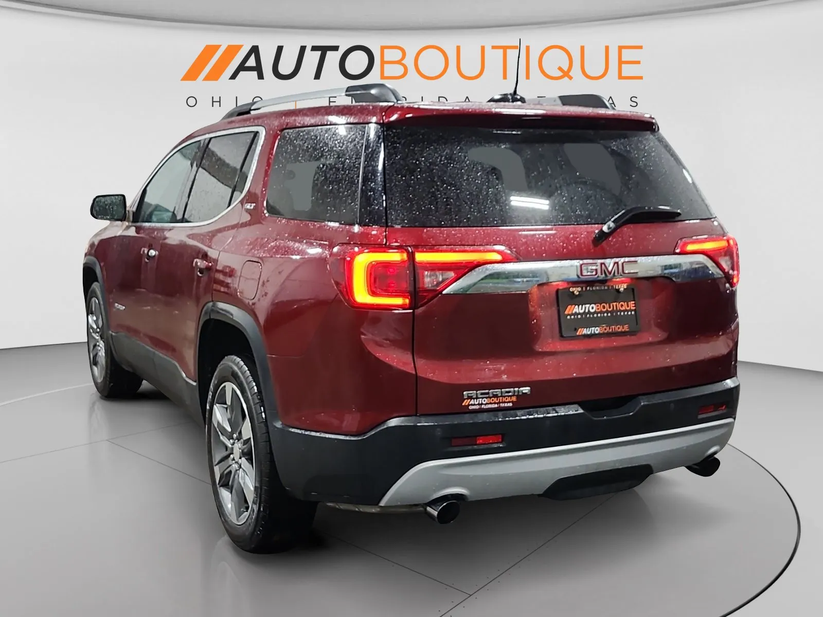 GMC Acadia photo 3