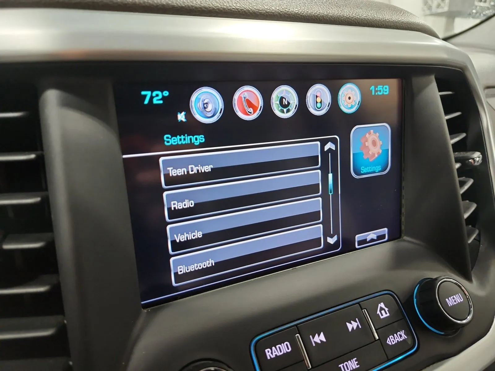 GMC Acadia photo 19