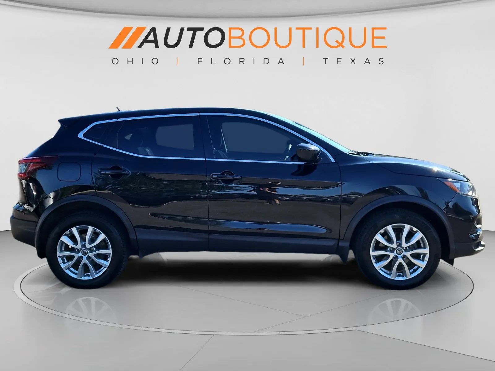 Nissan Rogue Sport photo 6