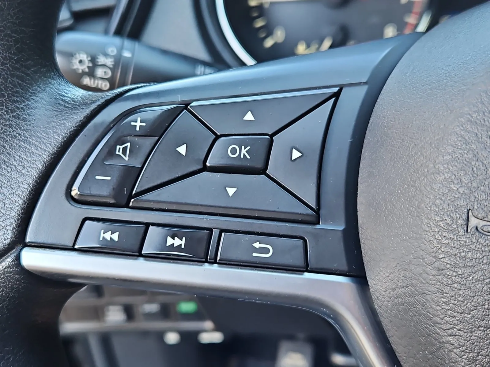 Nissan Rogue Sport photo 20