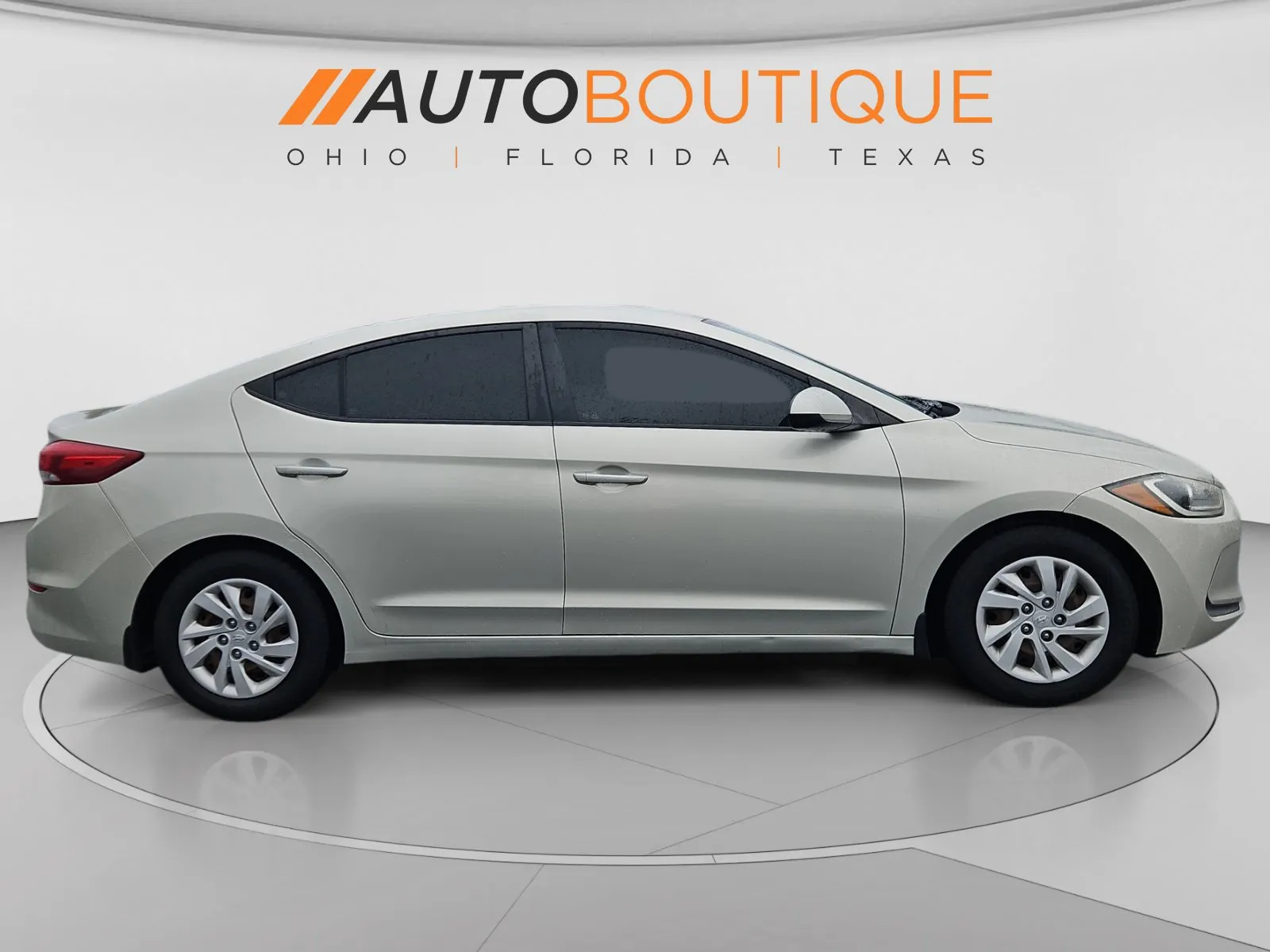 Hyundai Elantra photo 6
