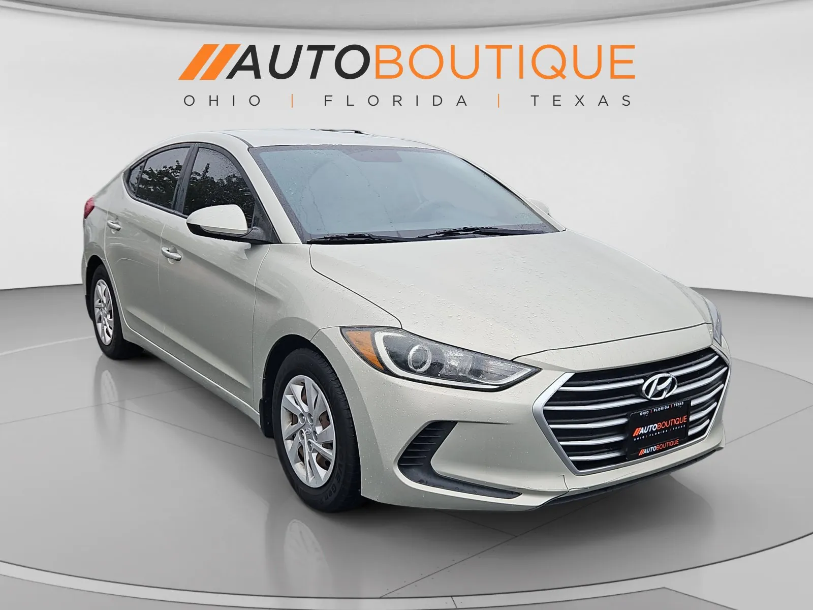 Hyundai Elantra photo 7