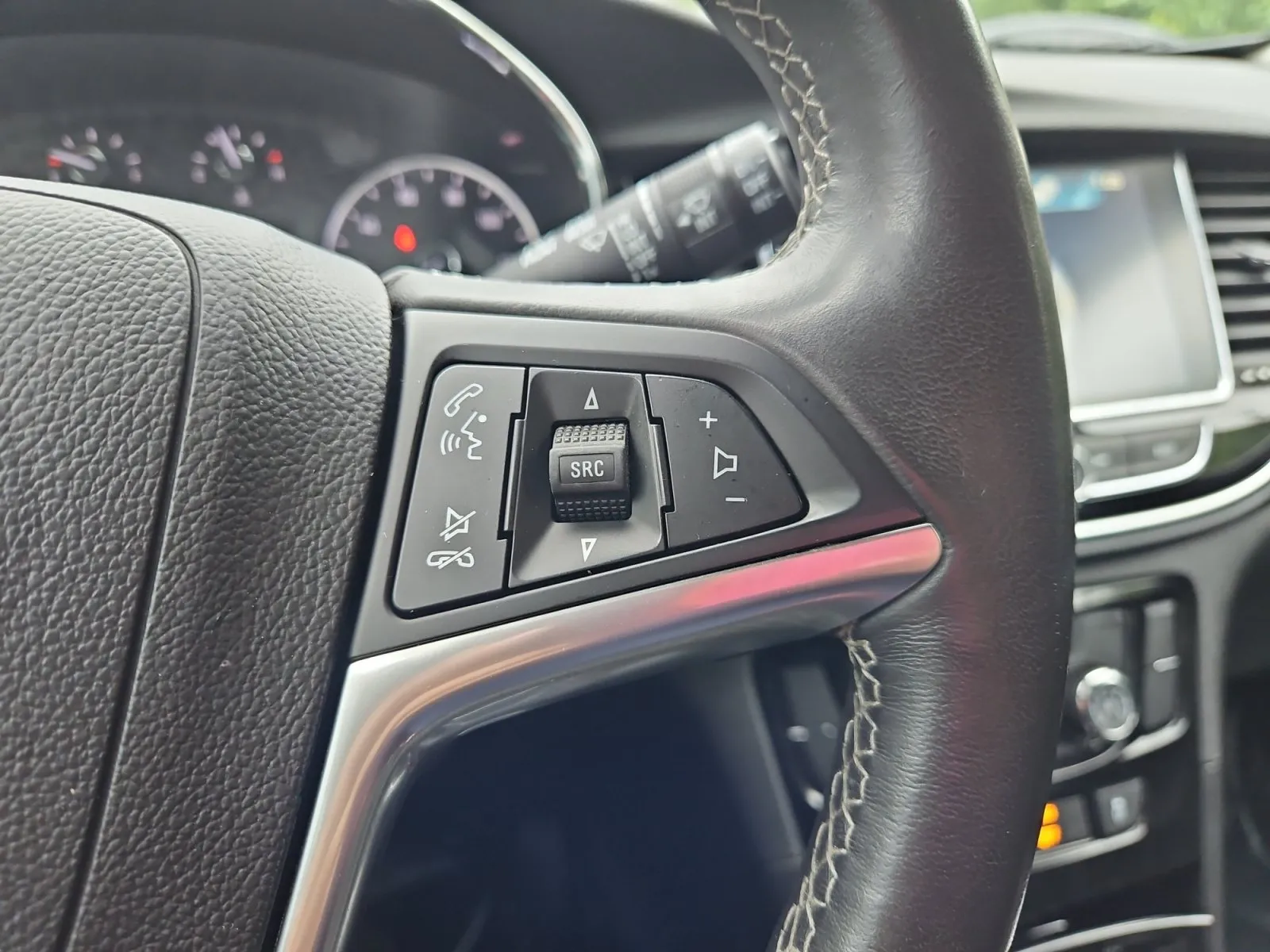 Buick Encore photo 22