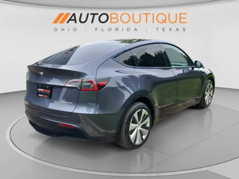 More photos of 2023 Tesla Model Y Long Range at Auto Boutique Ohio, OH