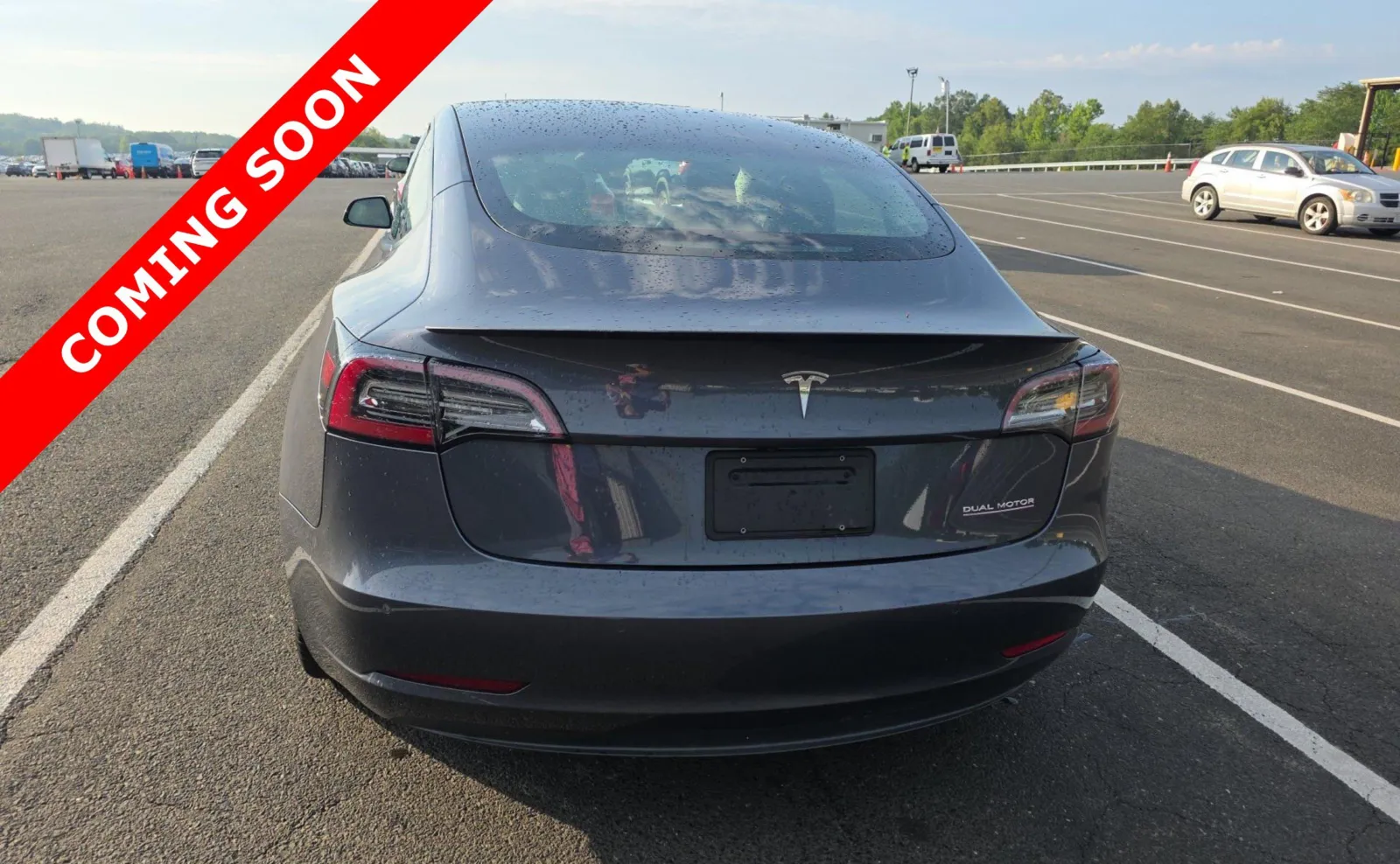 Tesla Model 3 photo 4