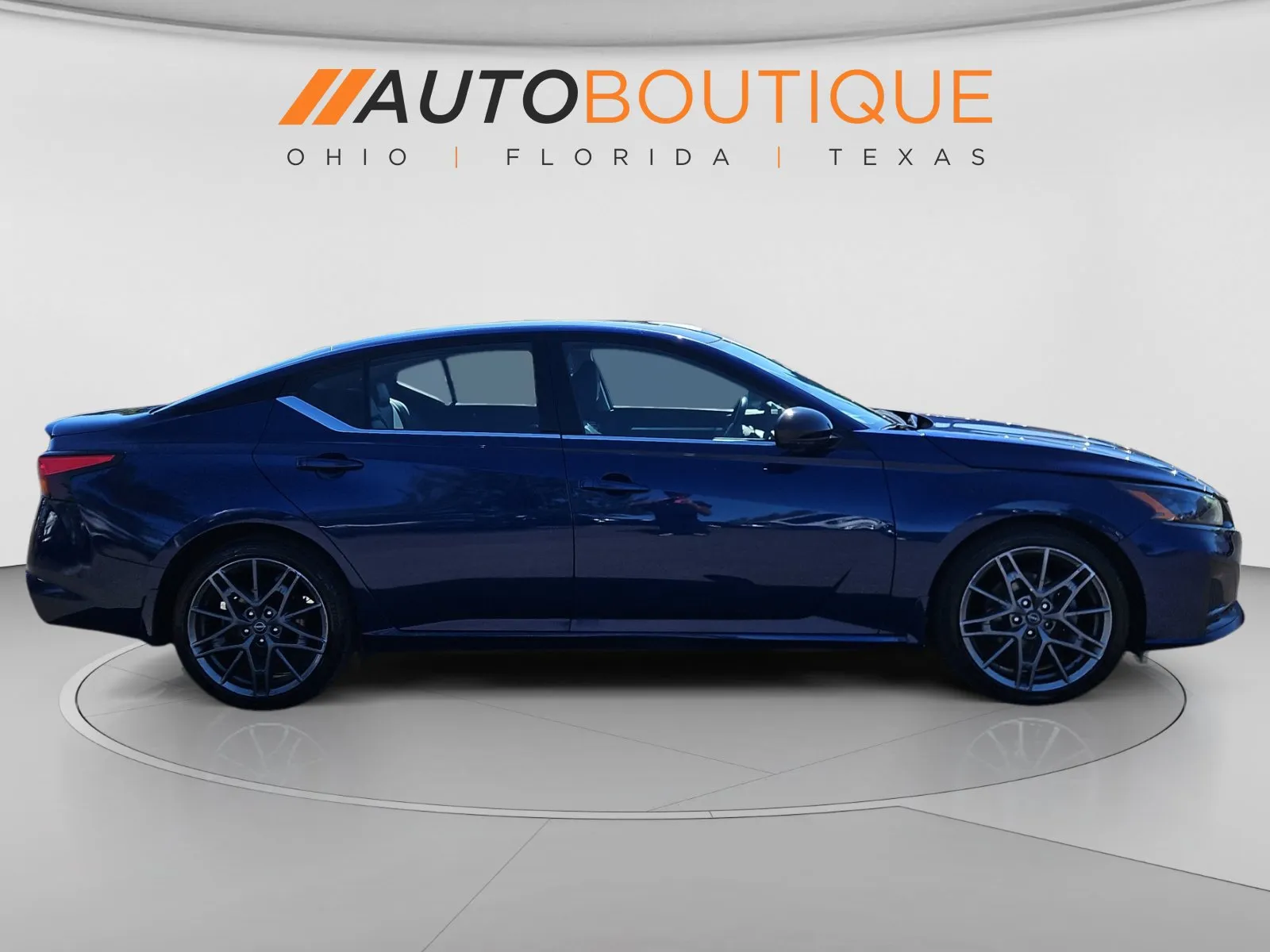 Nissan Altima photo 6