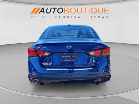 More photos of 2023 Nissan Altima 2.0 SR at Auto Boutique Ohio, OH