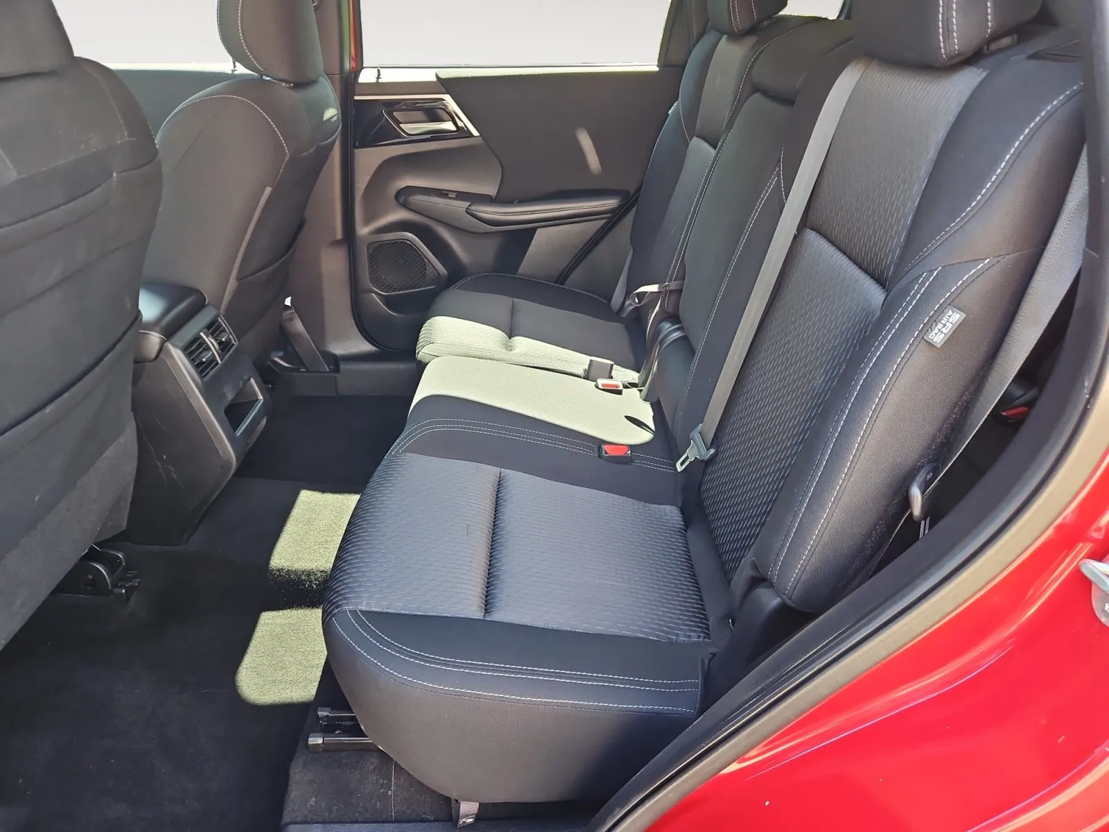 Mitsubishi Outlander photo 13