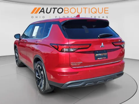 Another view of 2022 Mitsubishi Outlander ES for sale in Columbus, OH at Auto Boutique Ohio