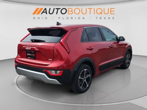 More photos of 2025 Kia Niro LX at Auto Boutique Ohio, OH