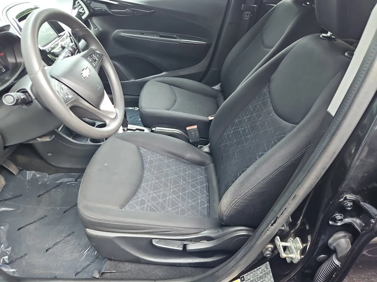 Chevrolet Spark photo 9