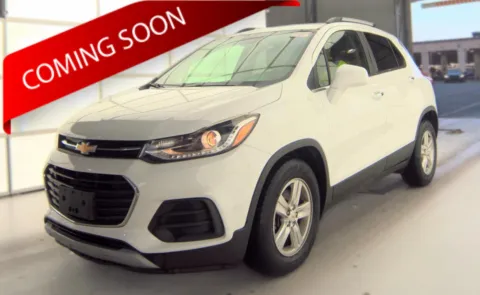 White 2018 Chevrolet Trax LT for sale in Columbus, OH