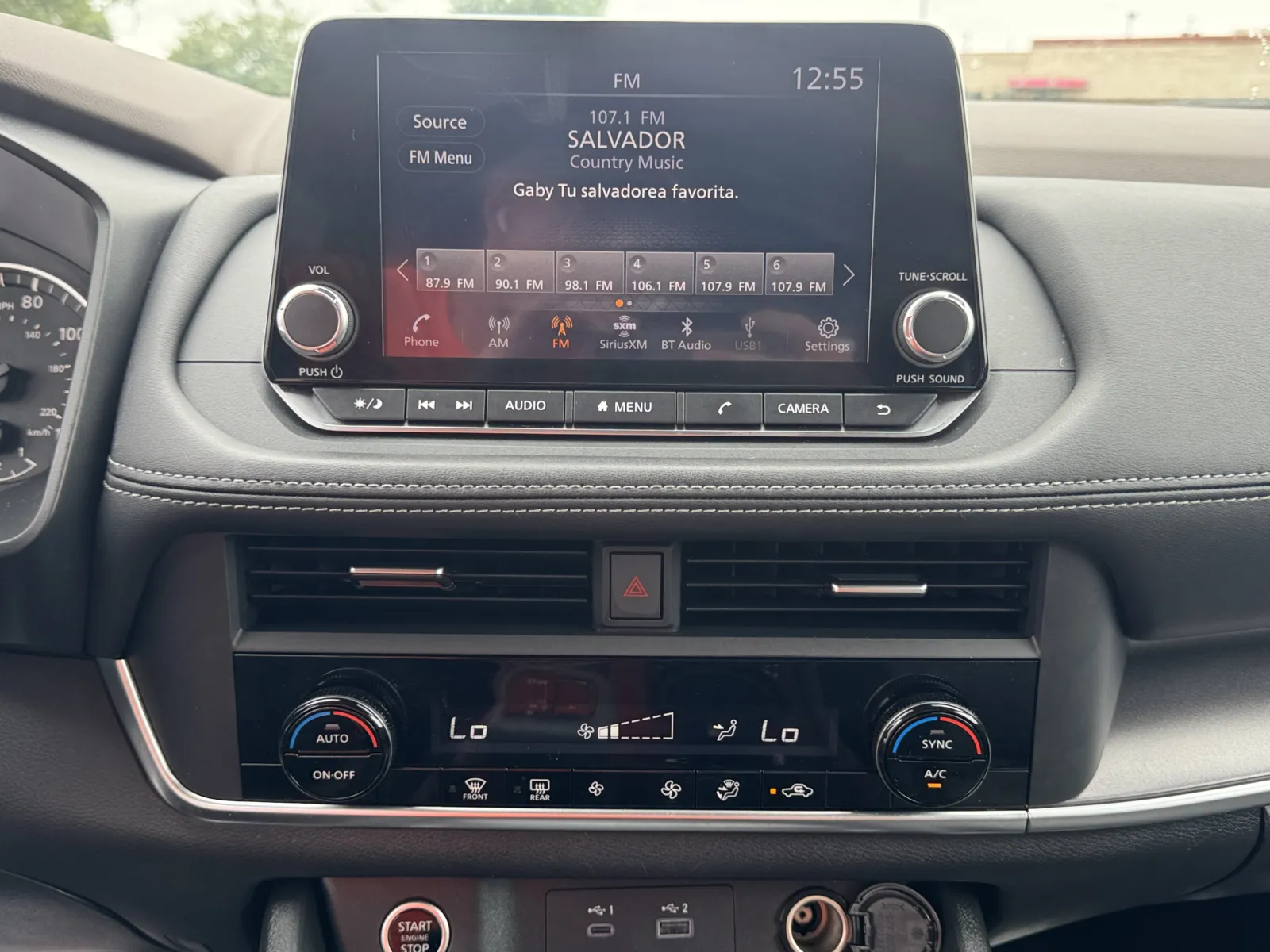 Nissan Rogue photo 23