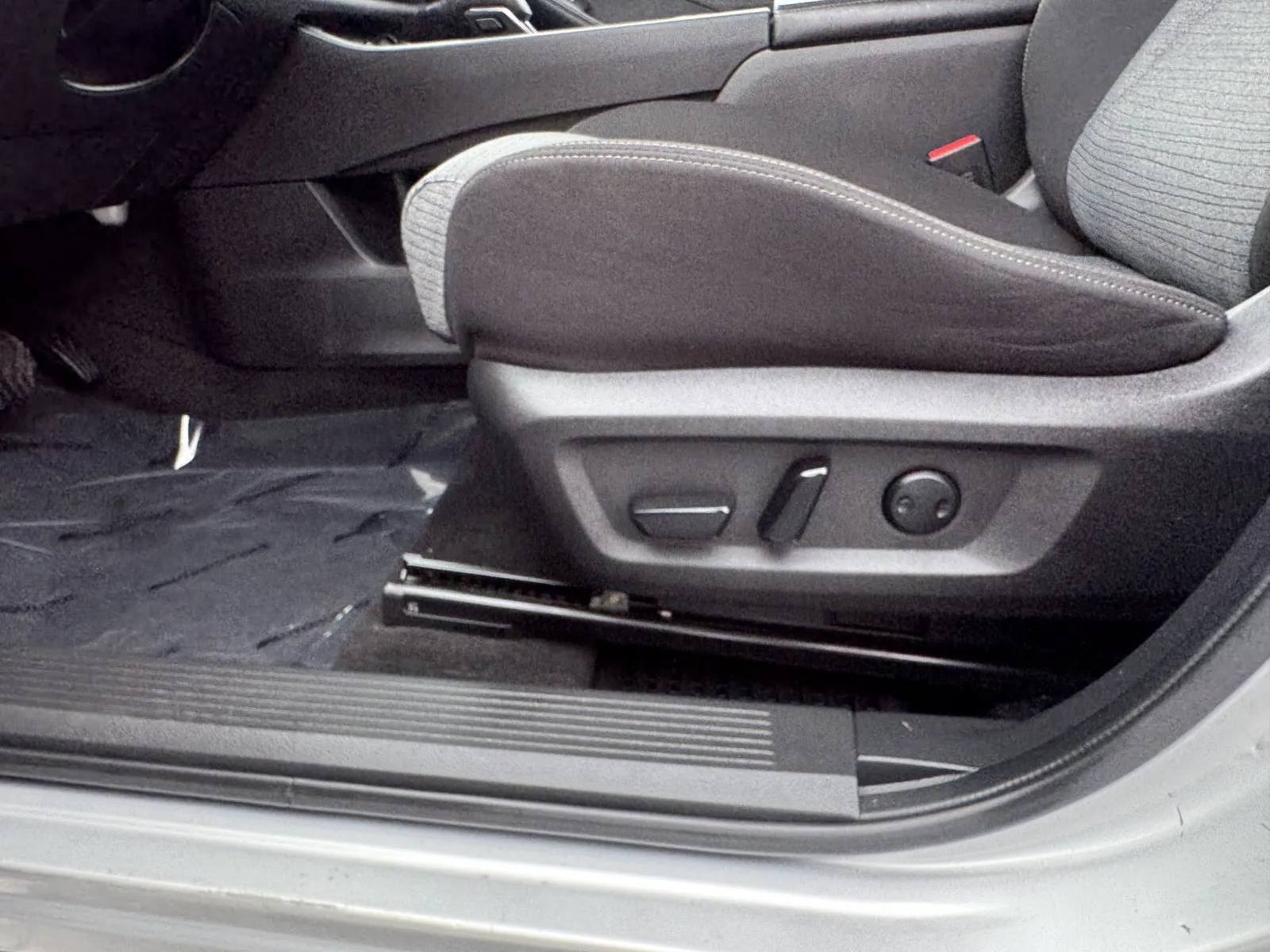 Nissan Rogue photo 29
