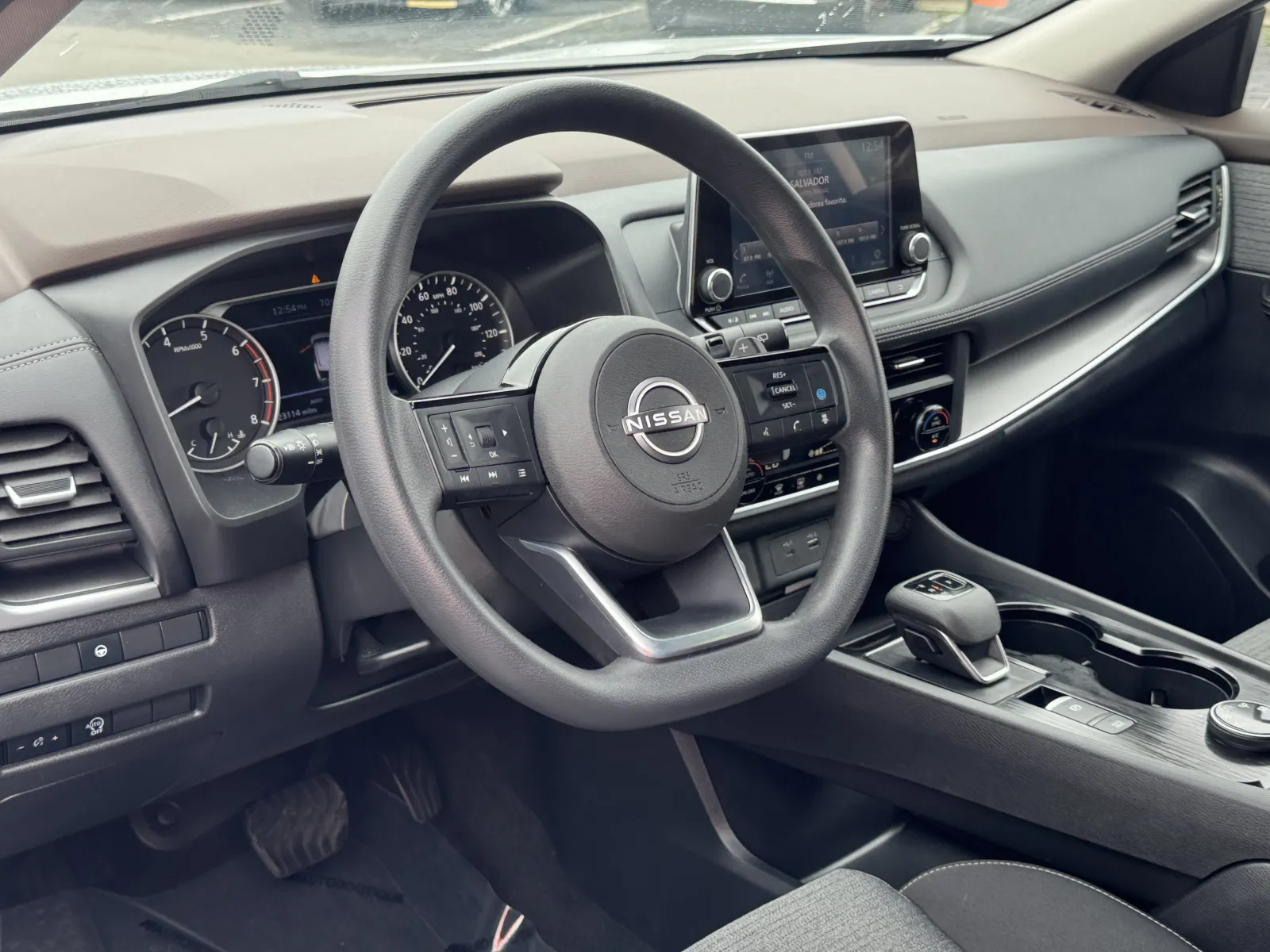 Nissan Rogue photo 8