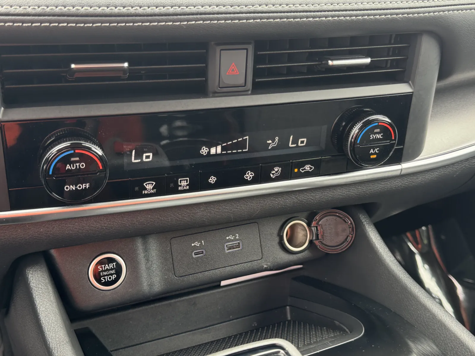 Nissan Rogue photo 24