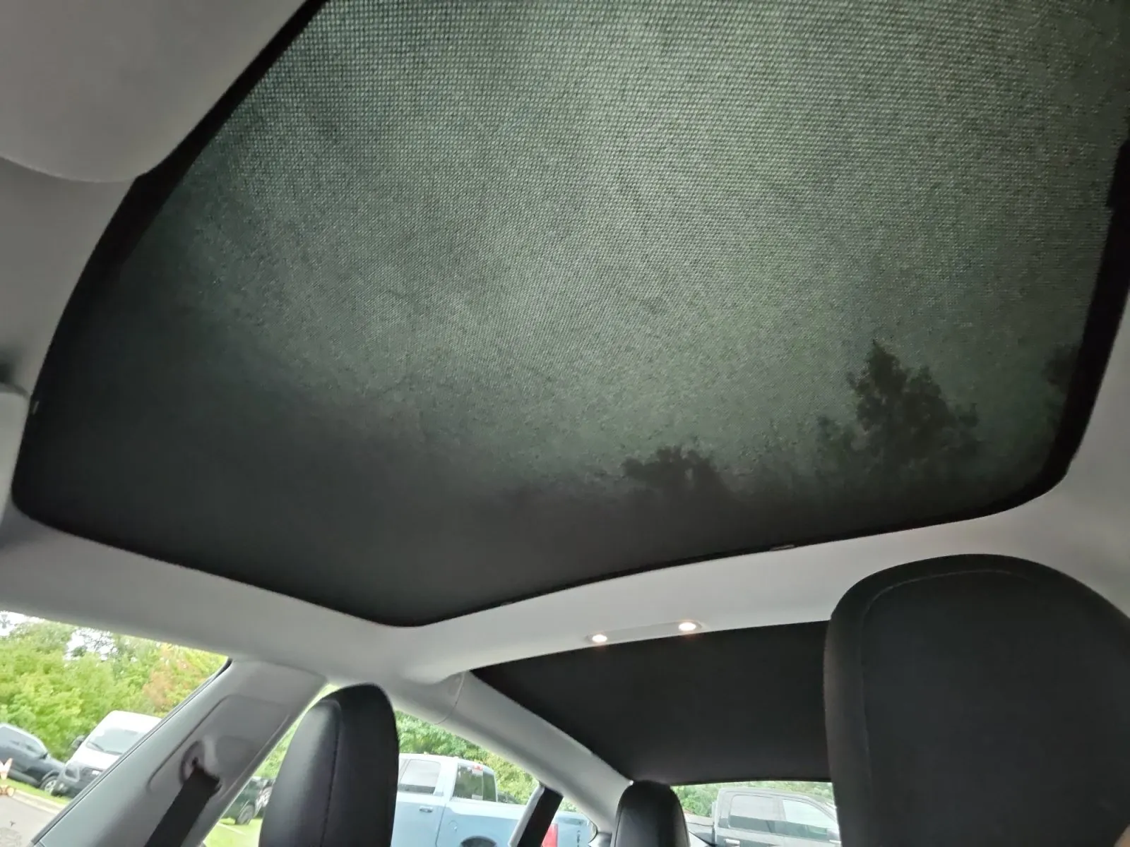Tesla Model 3 photo 16