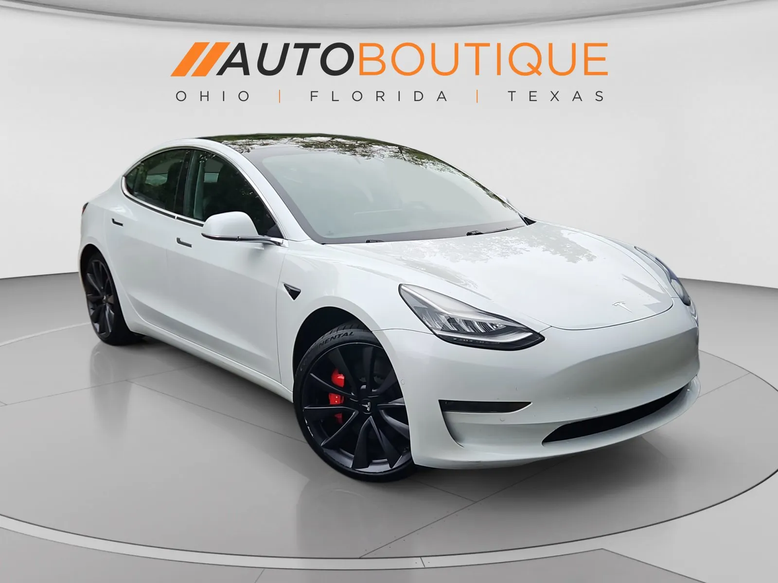 Tesla Model 3 photo 7