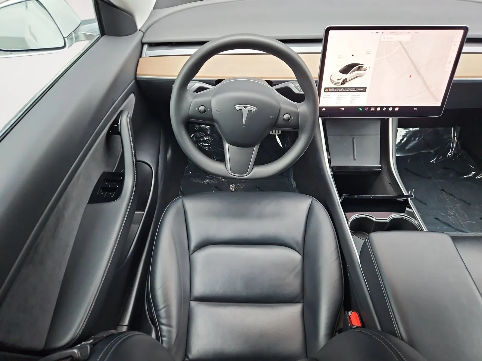 Tesla Model 3 photo 10