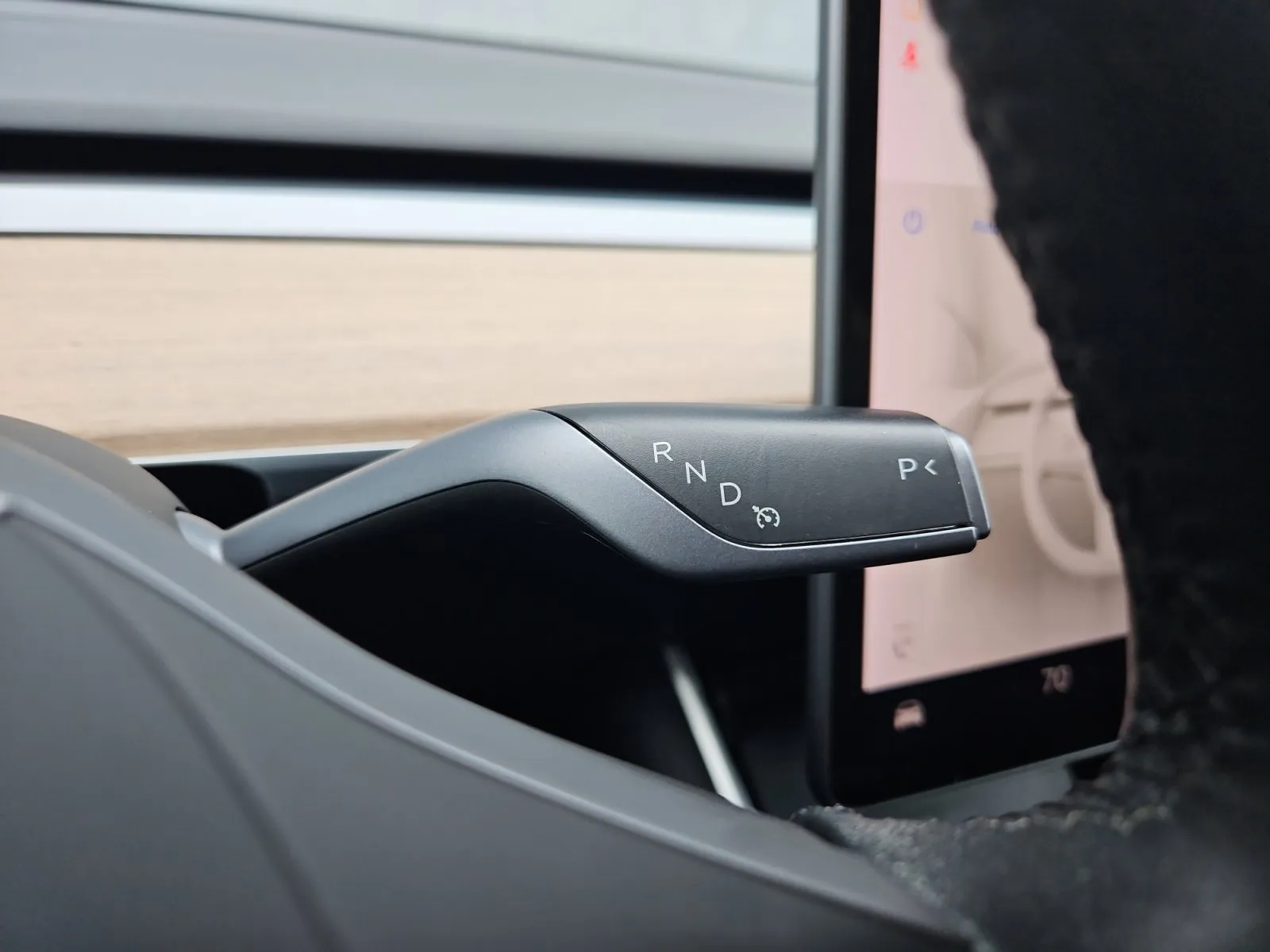 Tesla Model 3 photo 23