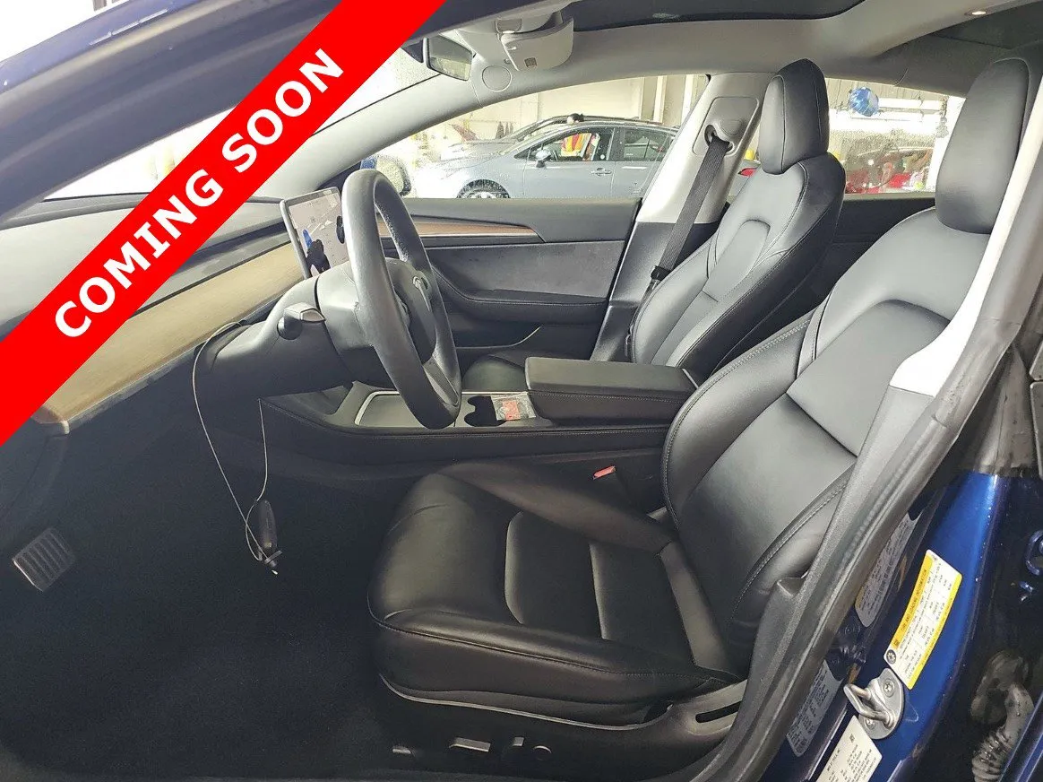 Tesla Model 3 photo 6