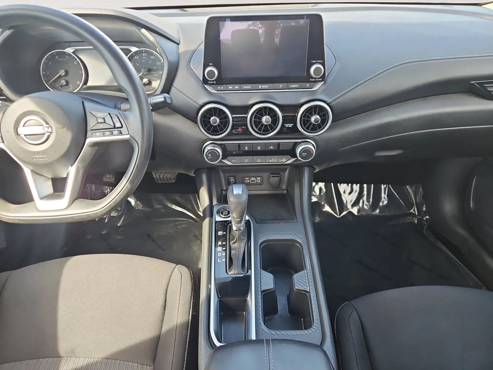 Nissan Sentra photo 11