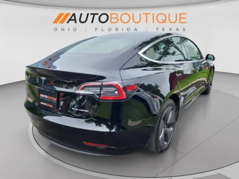 More photos of 2020 Tesla Model 3 Long Range at Auto Boutique Ohio, OH