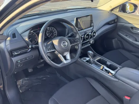 More photos of 2020 Nissan Sentra SV at Auto Boutique Ohio, OH