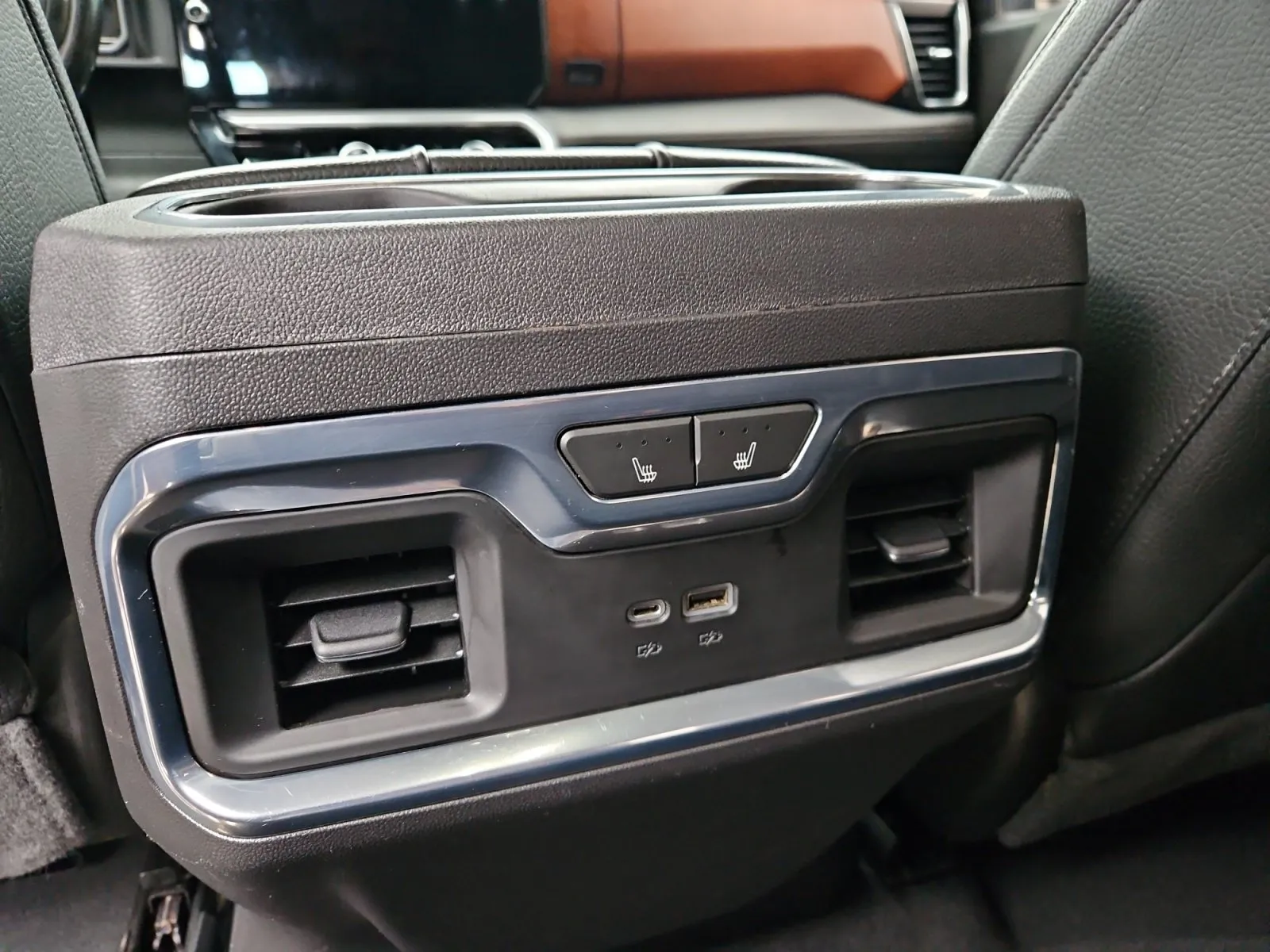 GMC Sierra photo 13