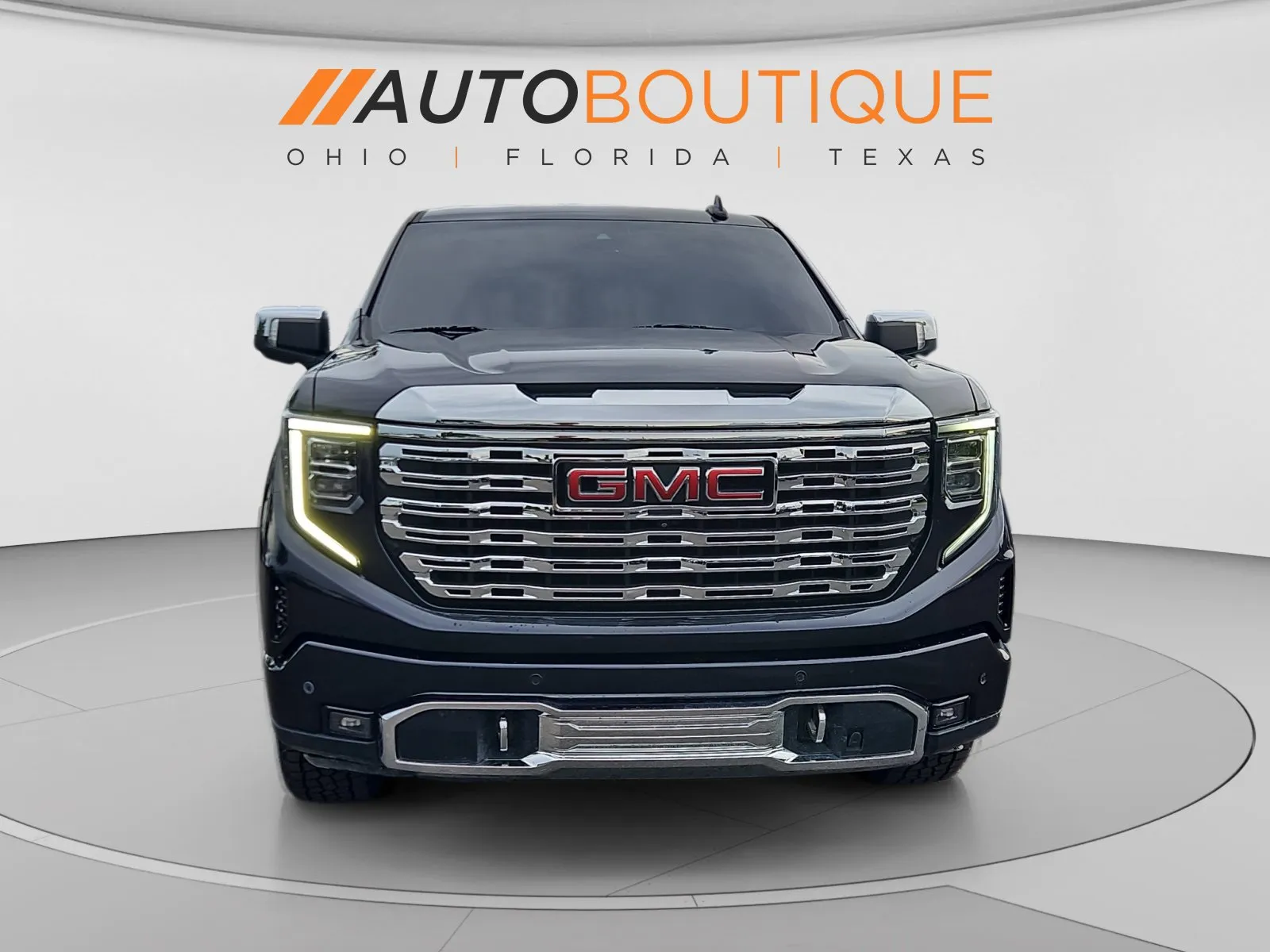 GMC Sierra photo 8